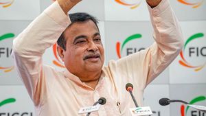 போக்குவரத்து விதிமீறல் அபராதங்கள்.. மத்திய அமைச்சர் நிதின் கட்கரி சொன்ன முக்கிய தகவல் 
