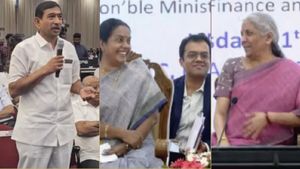 ஒரே மாவு.. ஒரே மாஸ்டர்! ஜிஎஸ்டி மட்டும் வேற.. முடியல மேடம்! நிதியமைச்சர் நிர்மலாவிடம் புலம்பிய ஓனர்!