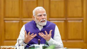 மூத்த குடிமக்களுக்கு சூப்பர் அறிவிப்பு..பச்சைக் கொடி காட்டிய பிரதமர் மோடி! அமைச்சரவை முக்கிய முடிவு!