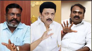 திமுகவை மிரட்டுறீங்களா திருமா.. ட்விஸ்ட் செய்யும் எல்.முருகன் 