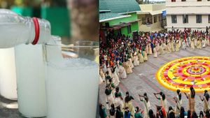 கள் குடித்து ஓணம் கொண்டாட்டம்.. பள்ளியில் மாணவருக்கு நேர்ந்த பரிதாப நிலை.. தீவிர சிகிச்சையில் அனுமதி