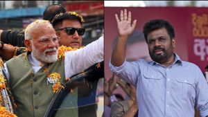 இலங்கையின் புதிய அதிபர் அநுர குமார திசநாயகவுக்கு பிரதமர் மோடி வாழ்த்து.. இணைந்து பணியாற்ற அழைப்பு! 