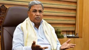 சிக்கலில் சித்தராமையா.. முடா வழக்கில் இறுகும் பிடி! இன்று அவசரமாக கூடுகிறது கர்நாடக அமைச்சரவை
