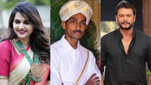 நடிகை பவித்ரா கவுடாவின் செருப்பில் இருந்தது ரேணுகா சுவாமியின் ரத்தக் கறை! குற்றப்பத்திரிகையில் பகீர் 