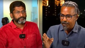 சவுக்கு சங்கர் பேட்டி.. பெலிக்ஸ் ஜெரால்டுக்கு திரும்ப கிடைத்த யூடியூப் சேனல்.. உச்சநீதிமன்றம் அதிரடி 