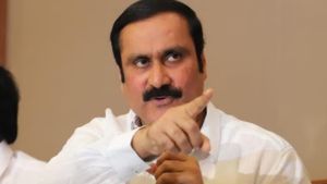 நில மதிப்பு பல கோடி உயரும்.. ரியல் எஸ்டேட் நிறுவனத்துக்கு சாதகமாக ராசிபுரம் பஸ் ஸ்டாண்ட் மாற்றம்? 