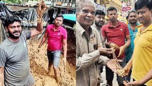 7 சவரன் செயினுடன் விநாயகர் சிலையை கரைத்த தம்பதி! 10 ஆயிரம் லிட்டர் தண்ணீர் வெளியேற்றி நகை மீட்பு! 