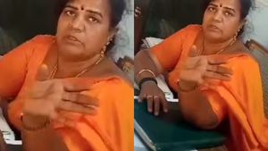 தீயாய் பரவிய வீடியோ.. ஆத்தூர் ஆதி திராவிடர் துறை ஆர்.ஐ. கனிமொழி சஸ்பெண்ட் 