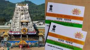 டிசம்பர் மாதம் திருப்பதிக்கு போறீங்களா! நாளை முதல் ஆதார் கார்டுடன் தயாராக இருங்க! 