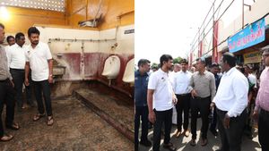 திடீரென மதுரை மாட்டுத்தாவணி பஸ் ஸ்டாண்டில் என்ட்ரி கொடுத்த அமைச்சர் உதயநிதி.. கழிப்பறையில் ஆய்வு!