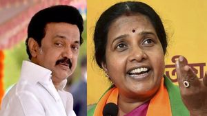 கடையை எப்ப சார் திறப்பீங்க.. இந்துப் பண்டிகை விவகாரம்.. மு.க.ஸ்டாலினுக்கு வானதி சீனிவாசன் கேள்வி 
