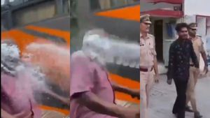 முதியவர் முகத்தில் ஸ்ப்ரே அடித்த யூடியூபர்.. இப்போ கால ஒடச்சிட்டாய்ங்களே! இதெல்லாம் தேவையா கோபி ? 