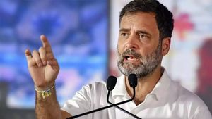  இடஒதுக்கீடு குறித்து கருத்து.. ராகுல் நாக்கை வெட்டினால் ரூ.11 லட்சம்! காங்கிரஸ் கடும் எதிர்ப்பு