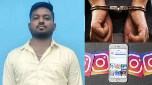 ’பிரியா ஸ்வீட்டி’ சிக்கியாச்சு.. வீடியோ காலுக்கு 1500..ரூமுக்கு 3000! கடைசியில் காத்திருந்த ட்விஸ்ட்