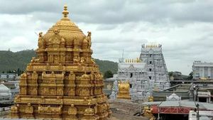 தீபாவளி அன்று திருப்பதிக்கு போறீங்களா? தரிசன ரத்து குறித்து தேவஸ்தானம் வெளியிட்ட திடீர் அறிவிப்பு 