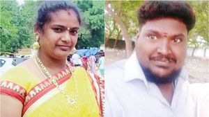  சின்ன பொய்.. கோவையில் கோடியில் புரண்ட தம்பதி.. பூரித்த பூ மார்க்கெட் வியாபாரிகள் புலம்பல் 