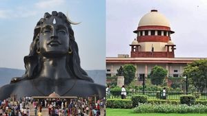 ஈஷா யோகா மையத்தின் மீதான வழக்குகளை தமிழக அரசு விசாரிக்க தடையில்லை! உச்சநீதிமன்றம் அதிரடி 