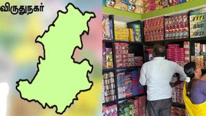 வியந்து நின்ற விருதுநகர்.. சிலிர்த்து போன சிவகாசி.. ரூ.6000 கோடிக்கு மேல் பட்டாசு விற்பனை..மகிழ்ச்சி