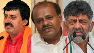 காங்கிரசுக்கு பாஜக யோகேஷ்வர் ஜம்ப்! 'ஒக்கலிகா' ஜாதி ஓட்டுக்காக மோதும் குமாரசாமி, டிகே சிவகுமார்! 
