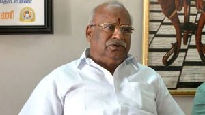 திருநெல்வேலி கோயில் திருவிழா.. மின்வாரியத்தில் இருந்து பறந்த கடிதம்..  இந்து முன்னணி ஆவேசம் 