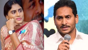 “துரோகம் பண்ணிட்டீங்க” அண்ணன் ஜெகன் மீது புகார்களை அடுக்கிய ஷர்மிளா.. கப்பென பிடித்த தெலுங்கு தேசம்!