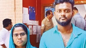 கன்னியாகுமரி அருகே சிகிச்சைக்கு போன இடத்தில் நர்சிங் மாணவியுடன் மலர்ந்த காதல்.. போலீசில் தஞ்சம் 