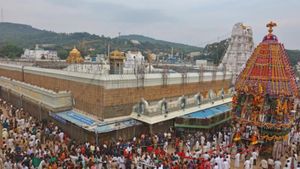திருப்பதிக்கு தர்ம தரிசனத்தில் செல்ல திட்டமா? பக்தர்களின் கூட்டம் எப்படியிருக்கிறது? 