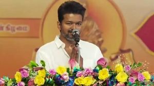 மாநாடு நடக்கும் பகுதியில் ரோட்ஷோ கூடாது.. விஜய்கு போலீஸ் கெடுபிடி! 