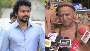 விஜய்யை பற்றி  நான் பேச மாட்டேன்! அவர் ரசிகர்கள் என்னை கல்ல விட்டு அடிக்கிறதுக்கா? மதுரை ஆதீனம் 