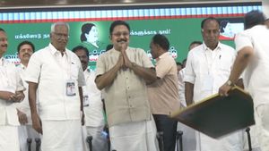 எப்படியாவது டாஸ்மாக் கடைகளை மூடிடுங்க! திமுக அரசை வலியுறுத்தி அமமுக பொதுக்குழு கூட்டத்தில் தீர்மானம் 