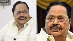மூத்த அமைச்சர் துரைமுருகனுக்கு  திடீர் உடல்நலக் குறைவு.. வேலூரில் தனியார் மருத்துவமனையில் அனுமதி! 