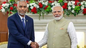  யூ டர்ன் போட்ட மாலத்தீவு! மோடியை நேரில் வந்து சந்தித்த அதிபர் முய்சு! இந்தியர்களை கவரவும் செம பிளான் 