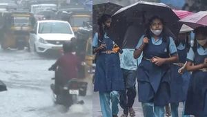 கொட்டி தீர்க்கும் கனமழை.. கன்னியாகுமரியில் நாளை பள்ளிகளுக்கு விடுமுறை.. மாவட்ட ஆட்சியர் அறிவிப்பு 
