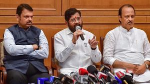  மகாராஷ்டிராவில் நாளைக்குள் புதிய முதல்வர் பதவியேற்காவிட்டால் ஜனாதிபதி ஆட்சியா? என்ன நடக்கும்?