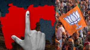 மகாராஷ்டிரா சட்டசபையில் 10 முஸ்லிம் எம்.எல்.ஏக்கள்-  பாஜக சுனாமியில் புதையுண்டு போன சிறு கட்சிகள்! 