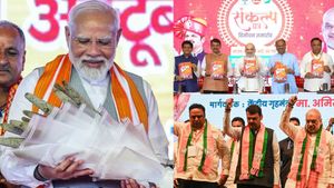மகாராஷ்டிராவில் மீண்டும் ஆட்சி அமைக்கும் பாஜக கூட்டணி! பரிதாப காங்., மேட்ரிஸ் கருத்து கணிப்பு முடிவு 