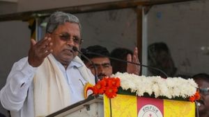 பூதாகரமாக வெடிக்கும் முடா விவகாரம்.. நேரில் விசாரணைக்கு ஆஜராக சித்தராமையாவுக்கு லோக் ஆயுக்தா சம்மன்! 