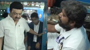 களத்தில் இறங்கிய ஸ்டாலின்.. கோவையில் பொற்கொல்லர்களின் வீட்டுக்கே சென்று குறைகளை கேட்டறிந்தார்