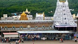 டிசம்பரில் திருப்பதி செல்ல பிளானா? ரூ 300 டிக்கெட்டுகள் தீர்ந்தாலும் இன்று காலை 10 மணிக்கு பெறலாமே 