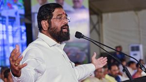மகாராஷ்டிரா முதல்வர் யார்? பாஜக, மோடியின் இறுதி முடிவுக்கு ஆதரவு- ஏக்நாத் ஷிண்டே திடீர் அறிவிப்பு 