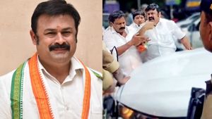 கோவை காங்கிரஸ் மோதல் விவகாரம்.. தேசிய செயலாளர் மயூரா ஜெயக்குமார் மீது வழக்குப் பதிவு 