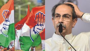 மகாராஷ்டிராவில் அடங்காத பரபரப்பு- காங்கிரஸ் கூட்டணியை விட்டு தப்பி ஓடுகிறது உத்தவ் தாக்கரே சிவசேனா! 