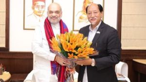 மீண்டும் இந்தியாவுக்கு எதிராக நாகா விடுதலைப் போர்-டெல்லியில் அமித்ஷாவுடன் நாகாலாந்து முதல்வர் ஆலோசனை 