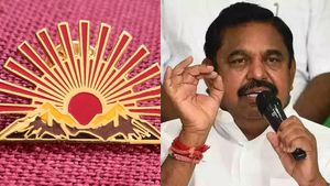  திமுக அரசை நம்பி பயனில்லை.. நாங்க இருக்கோம்.. அவசர தேவைக்கு உடனே கால் பண்ணுங்க.. அறிவித்த எடப்பாடி