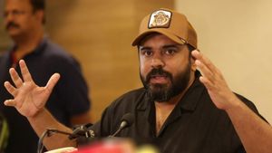 பாலியல் புகாரில் இருந்து பெயர் நீக்கம்.. நெகிழ்ச்சியுடன் நிவின் பாலி சொன்ன.. அந்த வார்த்தை 
