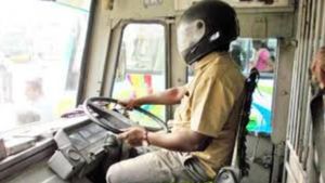 இப்படியும் ஒரு பஸ் டிரைவரா.. அந்தியூர் பேருந்து ஓட்டுநருக்கு குவியும் பாராட்டுகள்.. காரணம் என்ன தெரியுமா? 
