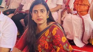 நடிகை கஸ்தூரி கைது.. ஹைதராபாத்தில் தயாரிப்பாளர் வீட்டில் பதுங்கியவர் போலீசில் சிக்கியது எப்படி?