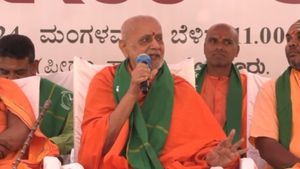முஸ்லிம்களின் வாக்குரிமையை பறிக்க வேண்டும்.. சர்ச்சைப் பேச்சுக்கு மன்னிப்பு கேட்ட ஒக்கலிகா மடாதிபதி! 