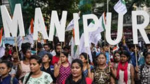 மணிப்பூர்: மத்திய, மாநில அரசு அலுவலகங்களை பூட்டிய மாணவர் அமைப்பு! குக்கிகளை வெளியேற்றும் அஸ்ஸாம்! 