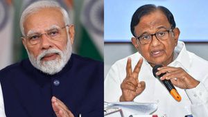 மணிப்பூர் பிரச்னைக்கு தீர்வு காண என்ன செய்ய வேண்டும்? பிரதமர் மோடிக்கு ப.சிதம்பரம் கொடுத்த அறிவுரை 